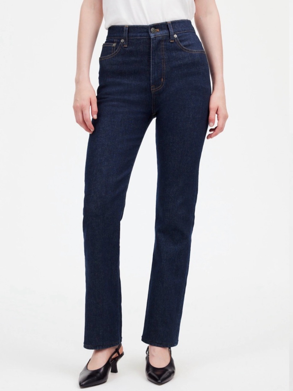 Madewell Petite '90s Straight Jean in Norman Wash